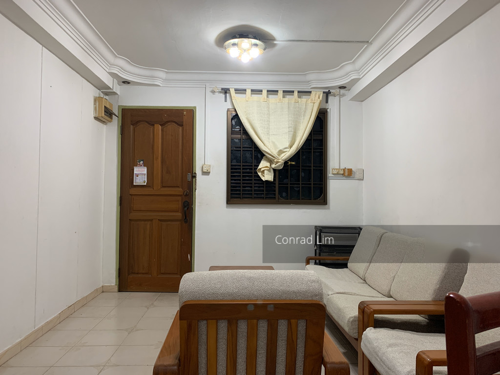 Hougang Avenue 8 thumbnail photo